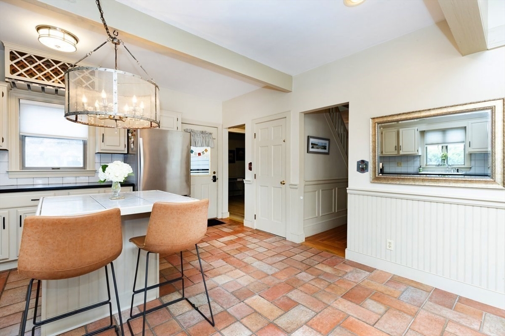 24 Pond Street, Unit 1 Marblehead, MA 01945 - Photo 8 of 40