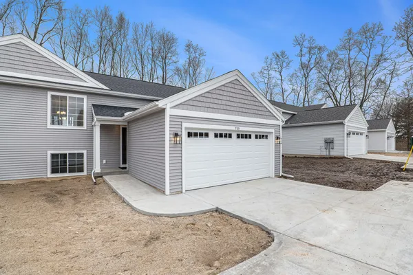 $570,000 | 215 South Broadway Street, Middleville, MI 49333