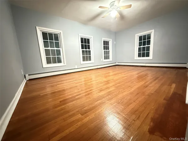 $2,400 | 9 Arlington Place, Newburgh, NY 12550