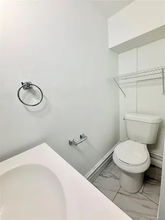 $2,400 | 9 Arlington Place, Newburgh, NY 12550