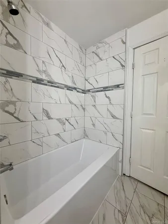 $2,400 | 9 Arlington Place, Newburgh, NY 12550