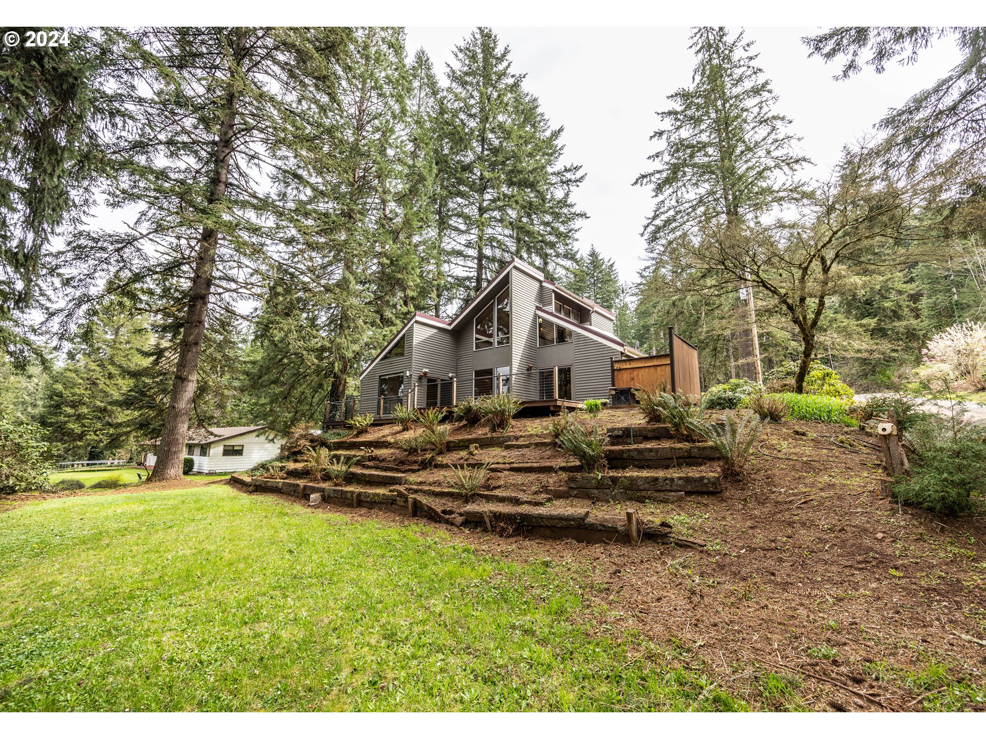 39281 Jasper Lowell Road Lowell, OR 97452 - Photo 29 of 37 a front view of a house with a yard