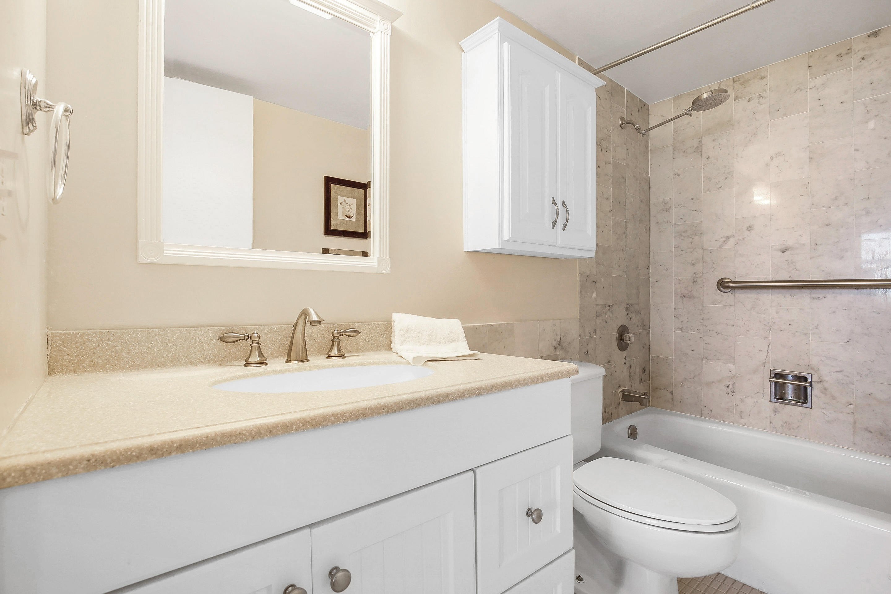 2121 North Ocean Boulevard, Unit 906E Boca Raton, FL 33431 - Photo 13 of 51 MASTER BATHROOM