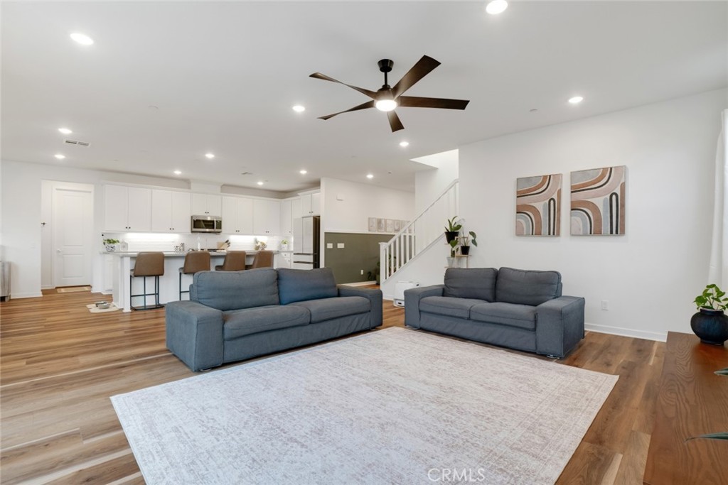 28619 Sunny Ridge Terrace Castaic, CA 91384 - Photo 17 of 60