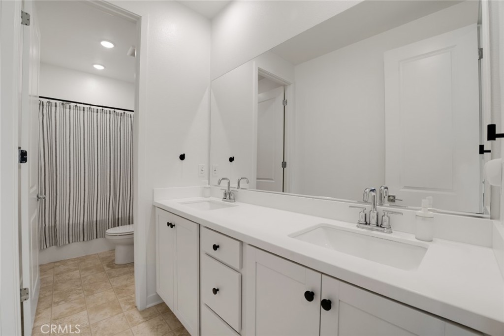 28619 Sunny Ridge Terrace Castaic, CA 91384 - Photo 26 of 60