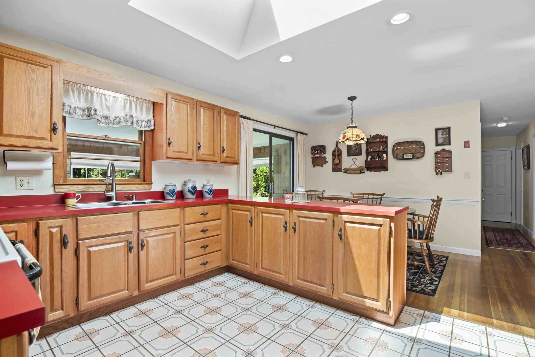 74 Exeter Road South Hampton, NH 03827 - Photo 12 of 35