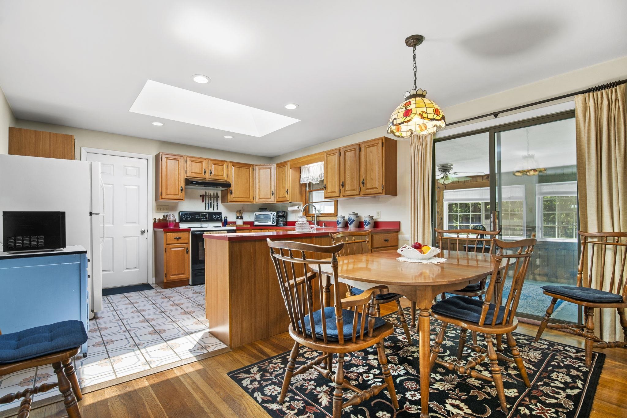74 Exeter Road South Hampton, NH 03827 - Photo 9 of 35