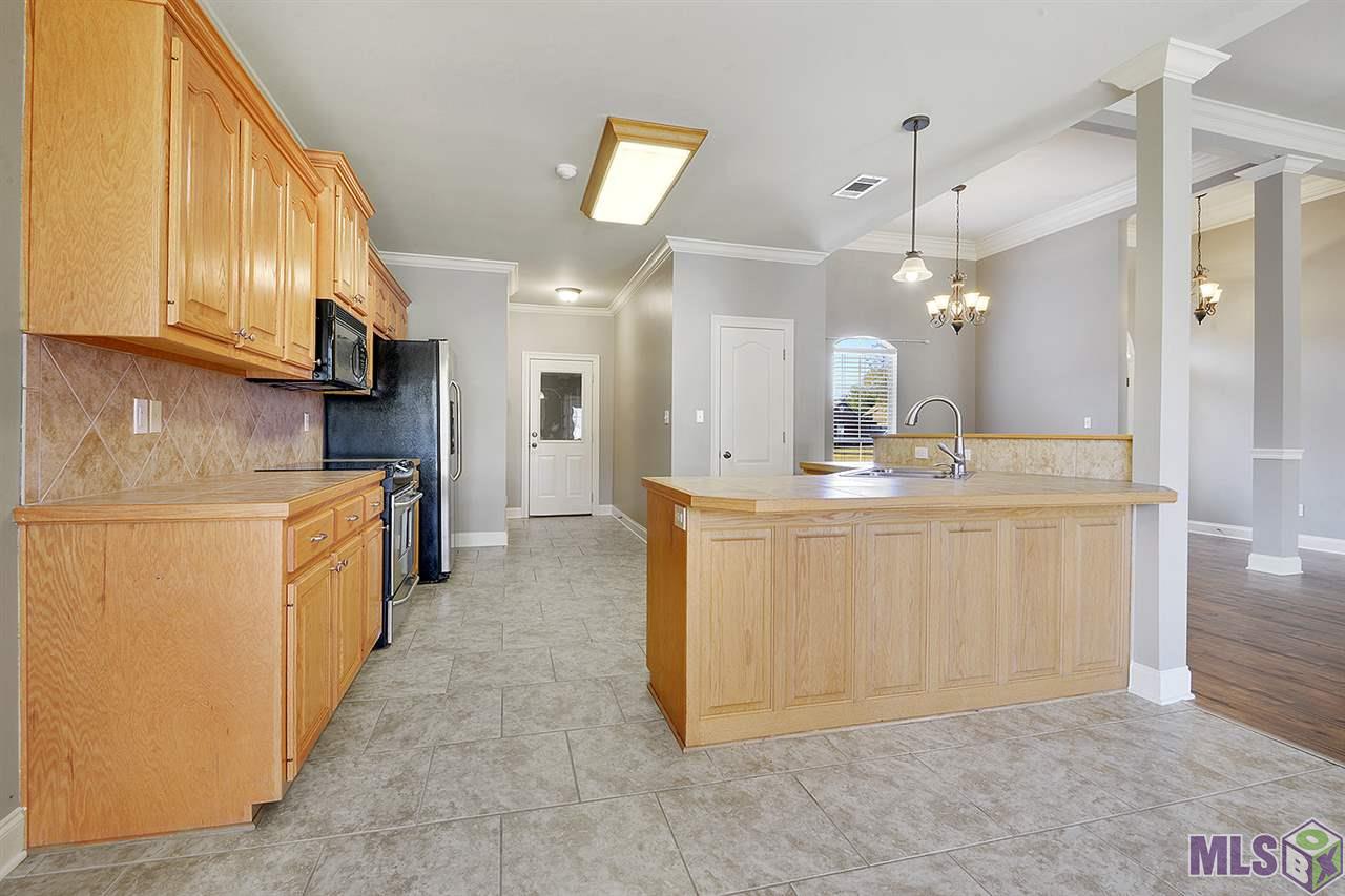 9153 Rue De Fluer Denham Springs, LA 70706 - Photo 10 of 18 Gallery Image 10