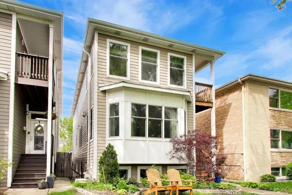$909,000 | 5404 West Leland Avenue, Chicago, IL 60630