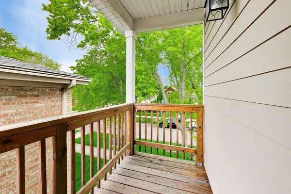 $909,000 | 5404 West Leland Avenue, Chicago, IL 60630