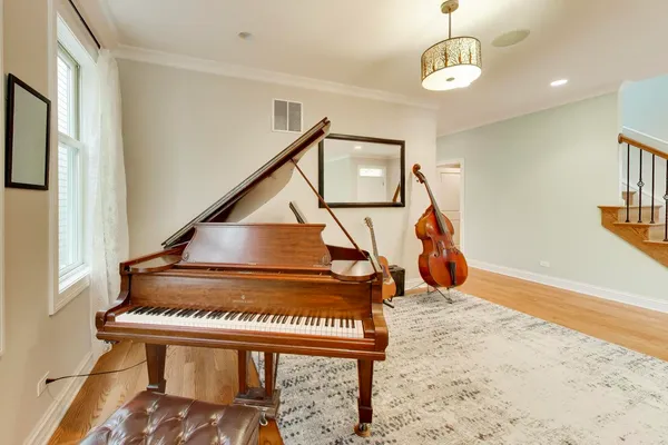 $909,000 | 5404 West Leland Avenue, Chicago, IL 60630