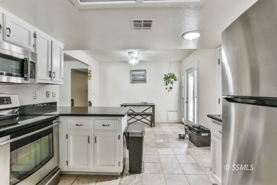 432 South Lincoln Street Ridgecrest, CA 93555 - Photo 7 of 28 Gallery Image 7