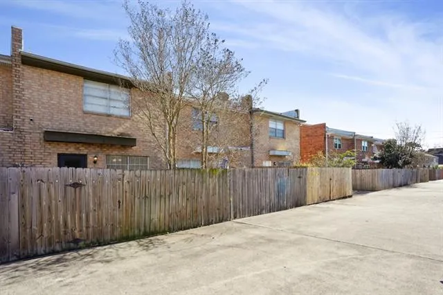 $135,000 | 4129 Chateau Boulevard, Unit C, Kenner, LA 70065