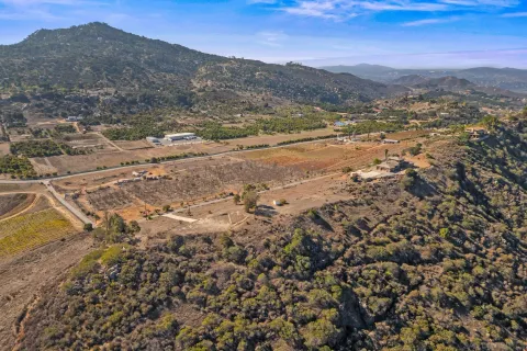 $595,000 | 15840 Highland Valley Road, Unit 2760302000, Escondido, CA 92025