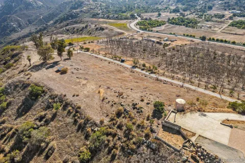 a view of a backyard with a mountain