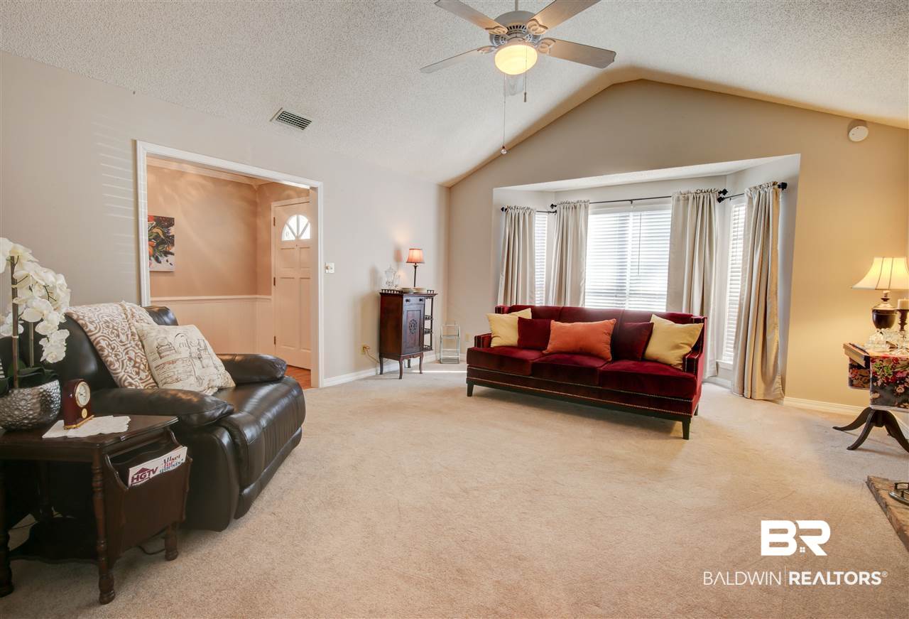 465 Ridgewood Drive Daphne, AL 36526 - Photo 4 of 18 living room