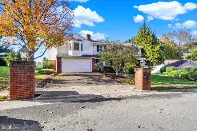 a view of a garden with an outdoor space