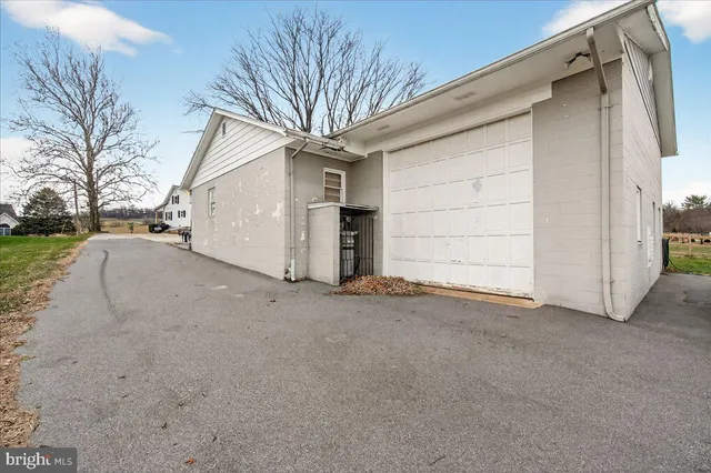 $525,000 | 2702 Canada Hill Road, Myersville, MD 21773