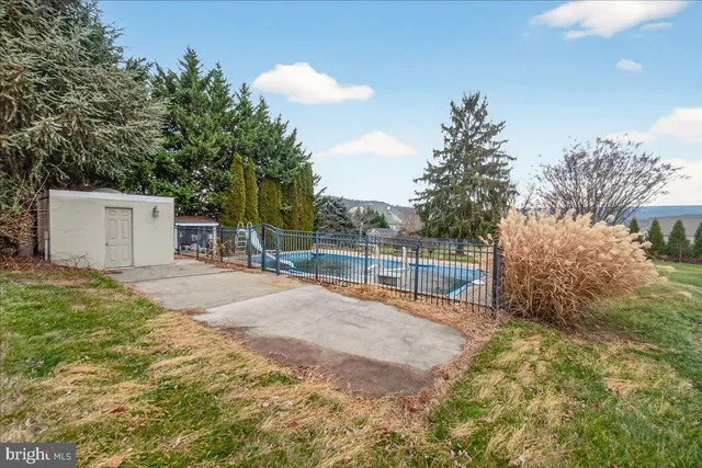 $525,000 | 2702 Canada Hill Road, Myersville, MD 21773