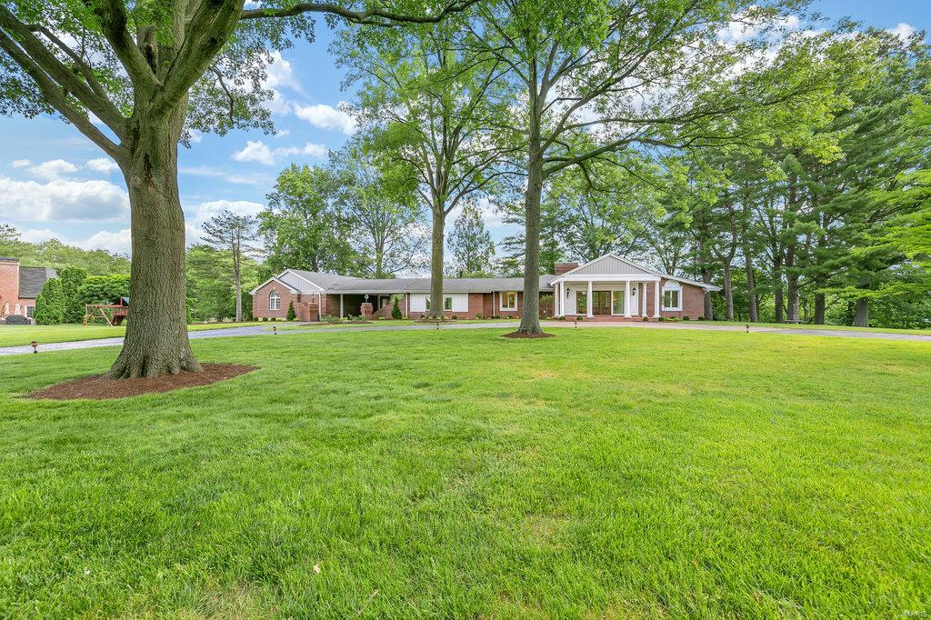 15 Crownhill Lane Chesterfield, MO 63005 - Photo 59 of 71 Gallery Image 59
