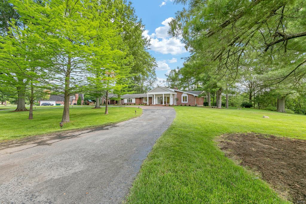 15 Crownhill Lane Chesterfield, MO 63005 - Photo 60 of 71 Gallery Image 60
