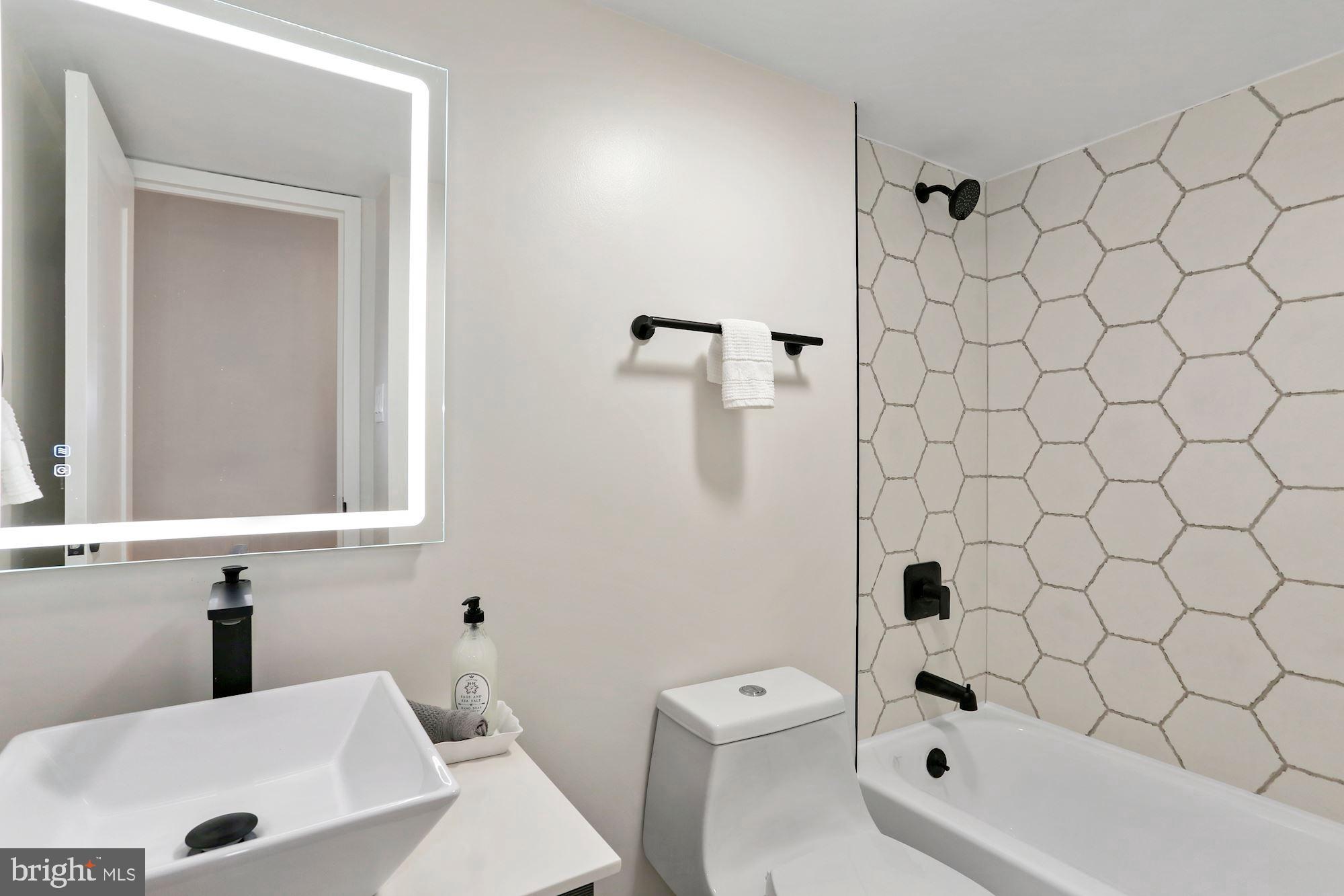 6800 Fleetwood Road, Unit 617 McLean, VA 22101 - Photo 20 of 28