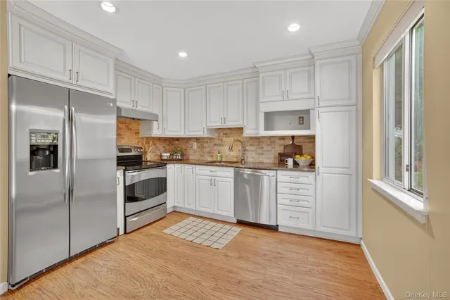 $675,000 | 170 Long Hill Drive, Unit A, Yorktown Heights, NY 10598