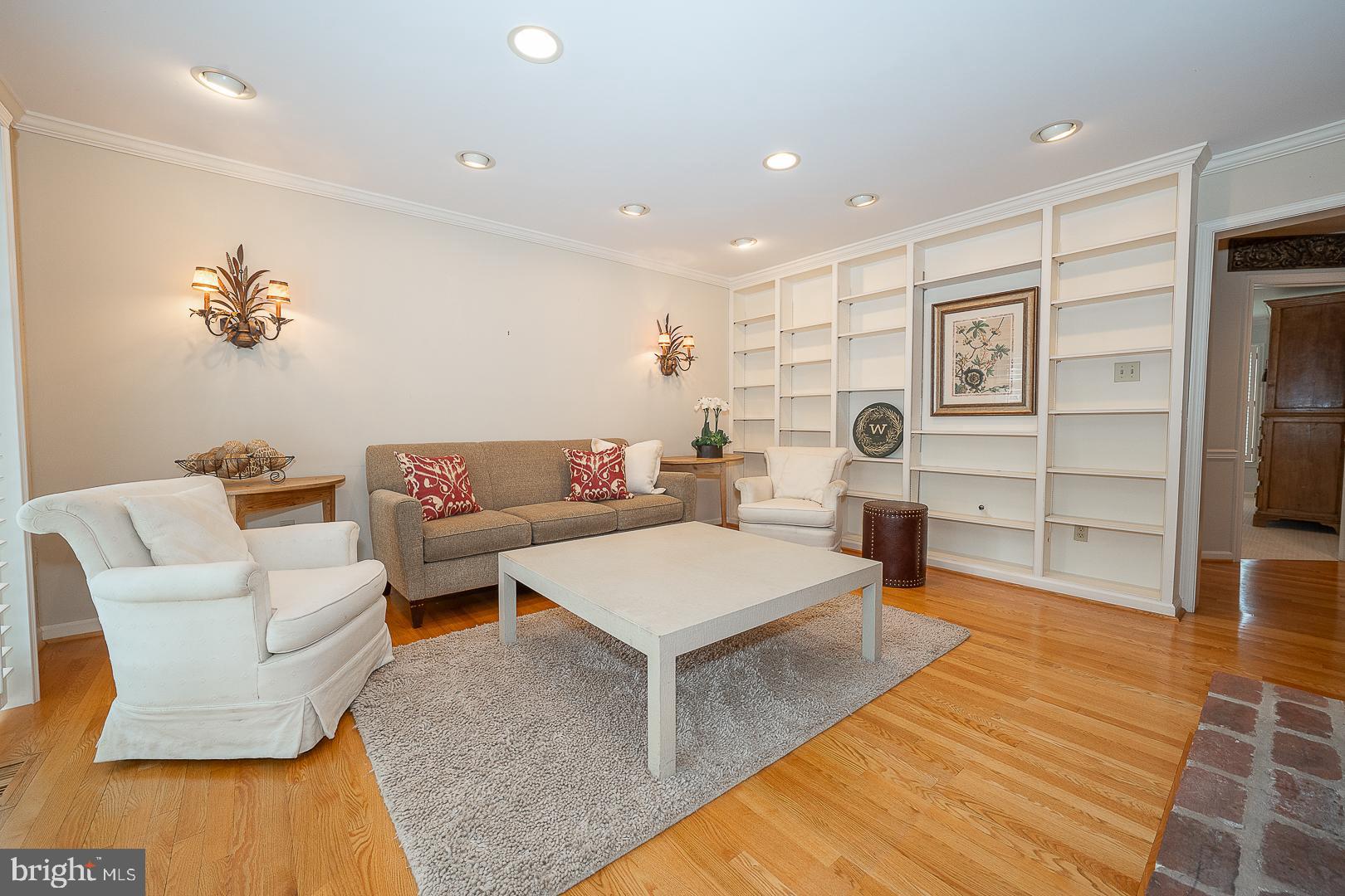 431 Waynesbrooke Road Berwyn, PA 19312 - Photo 11 of 63 a living room with furniture and wooden floor