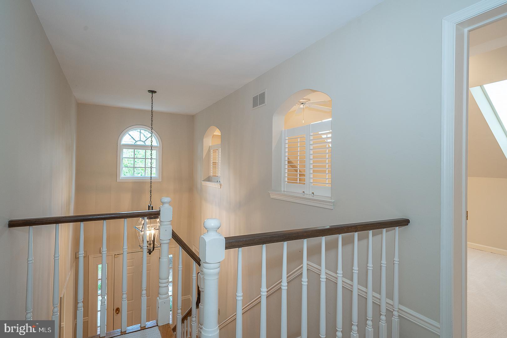 431 Waynesbrooke Road Berwyn, PA 19312 - Photo 31 of 63 a view of entryway