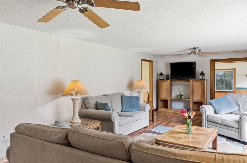 35 Royalston Road North Winchendon, MA 01475 - Photo 6 of 42