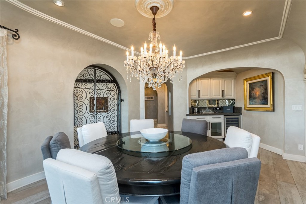 330 Kempton Road Glendale, CA 91202 - Photo 18 of 75 Gallery Image 18