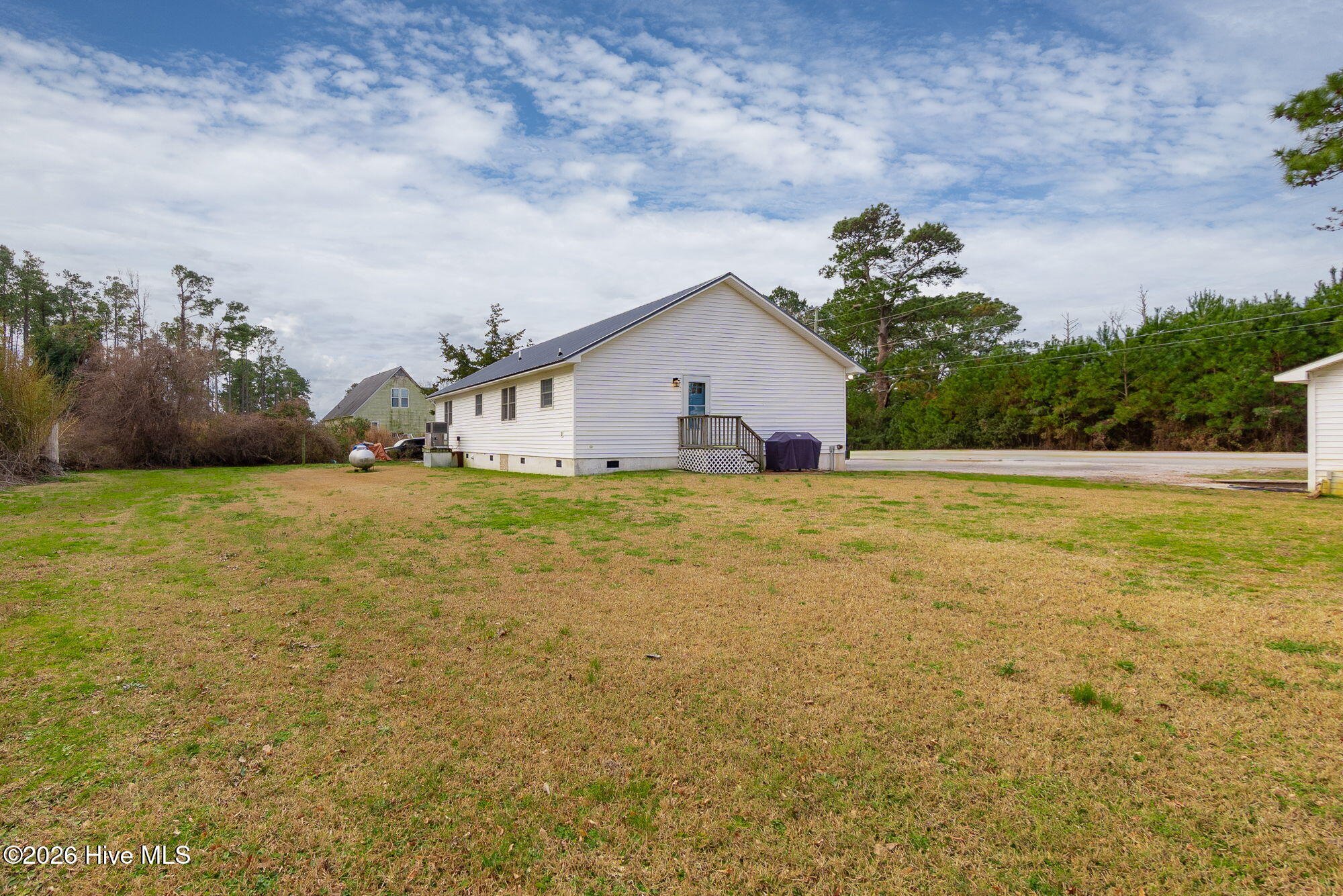 527 Marshallberg Road Smyrna, NC 28579 - Photo 27 of 30 Side View