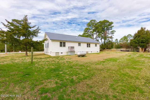 $299,000 | 527 Marshallberg Road, Smyrna, NC 28579