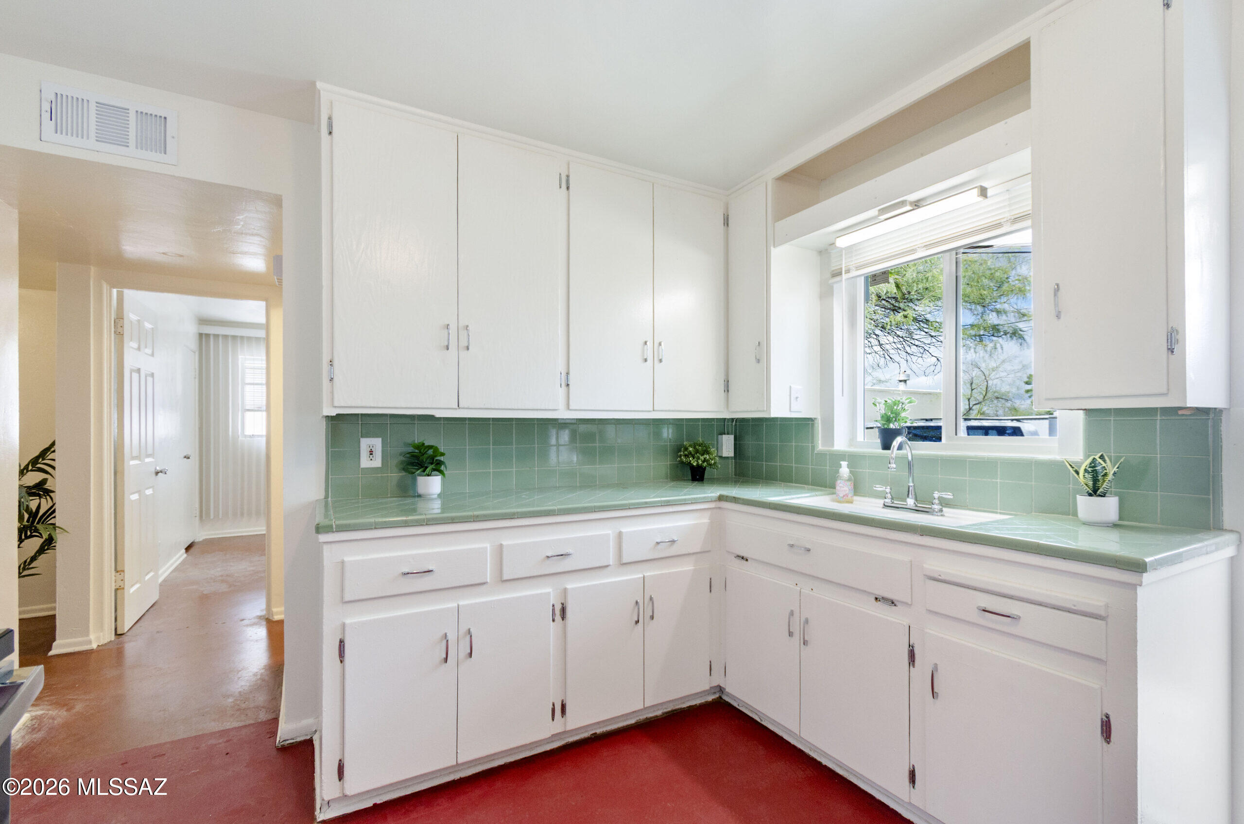 1345 East Grant Road, Unit 1 Tucson, AZ 85719 - Photo 7 of 17