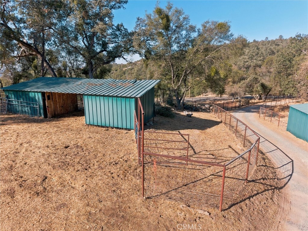 4460 Usona Road Mariposa, CA 95338 - Photo 25 of 40 Gallery Image 25