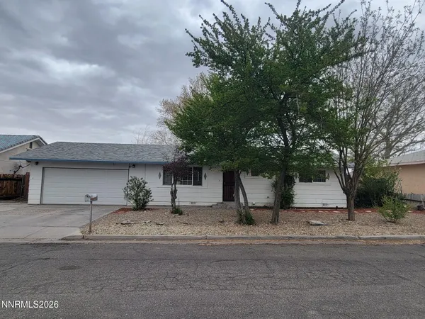 $1,500 | 312 Leona Avenue, Yerington, NV 89447