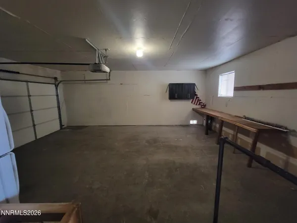 $1,500 | 312 Leona Avenue, Yerington, NV 89447