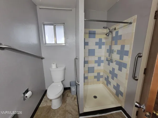 $1,500 | 312 Leona Avenue, Yerington, NV 89447