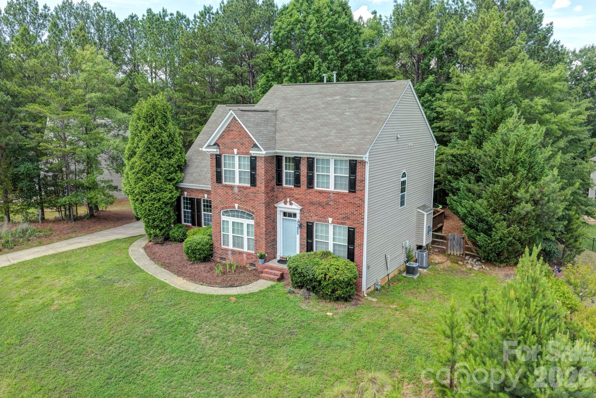 305 Hydrangea Drive Clover, SC 29710 - Photo 37 of 40