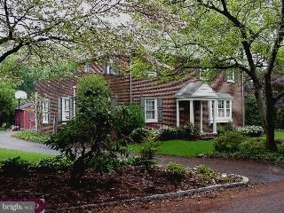 669 Parrish Road Swarthmore, PA 19081 - Photo 2 of 6