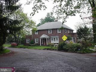 669 Parrish Road Swarthmore, PA 19081 - Photo 3 of 6