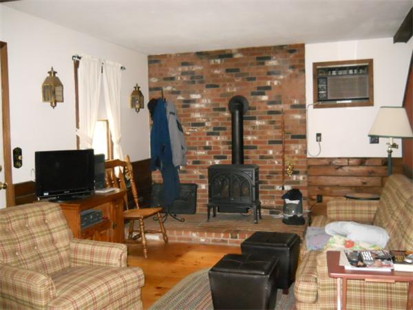 132 Dunn Road Ashburnham, MA 01430 - Photo 6 of 11