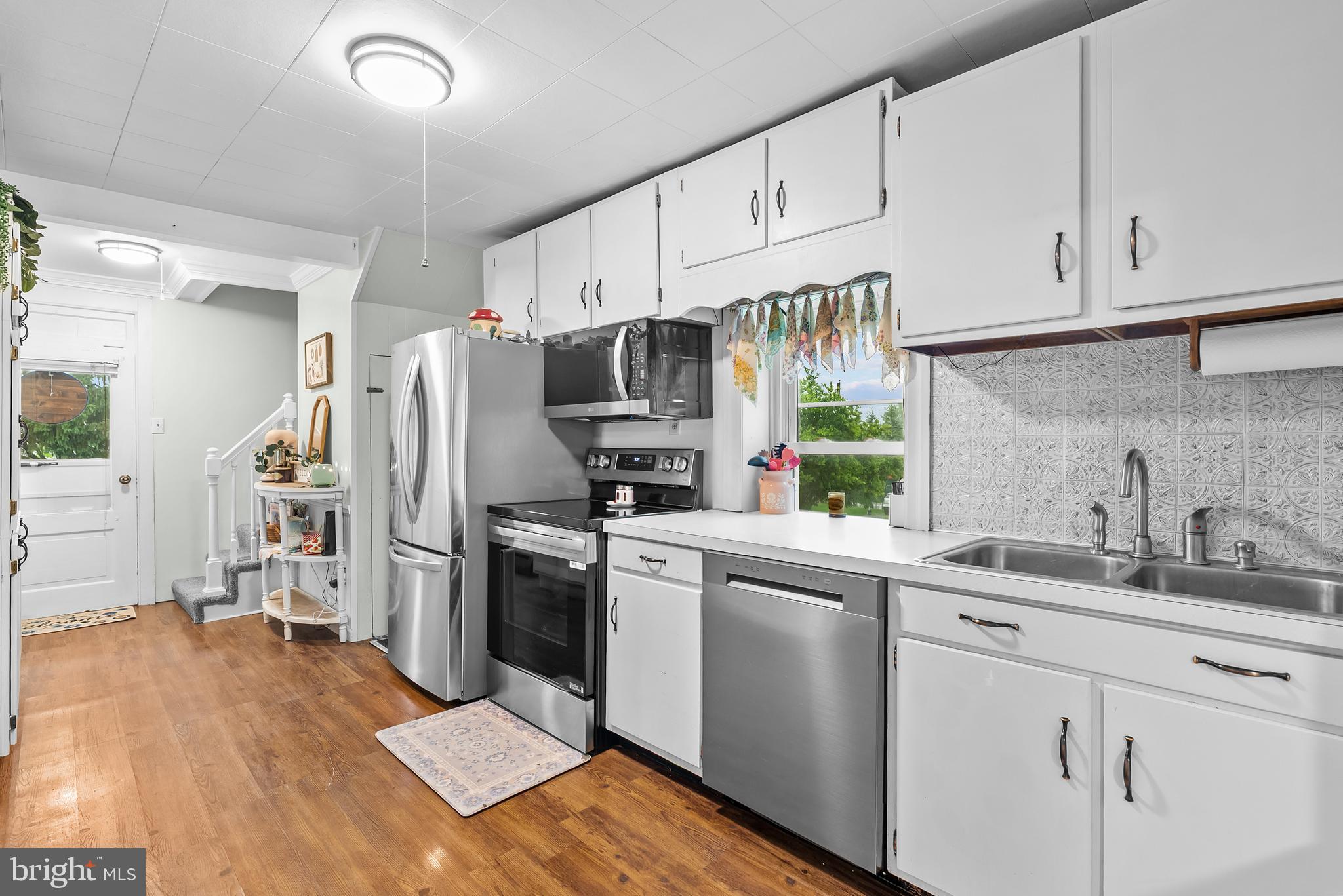 14545 Barkdoll Road Hagerstown, MD 21742 - Photo 4 of 55