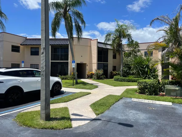 $1,800 | 2013 Northeast Collins Circle, Unit 50, Jensen Beach, FL 34957