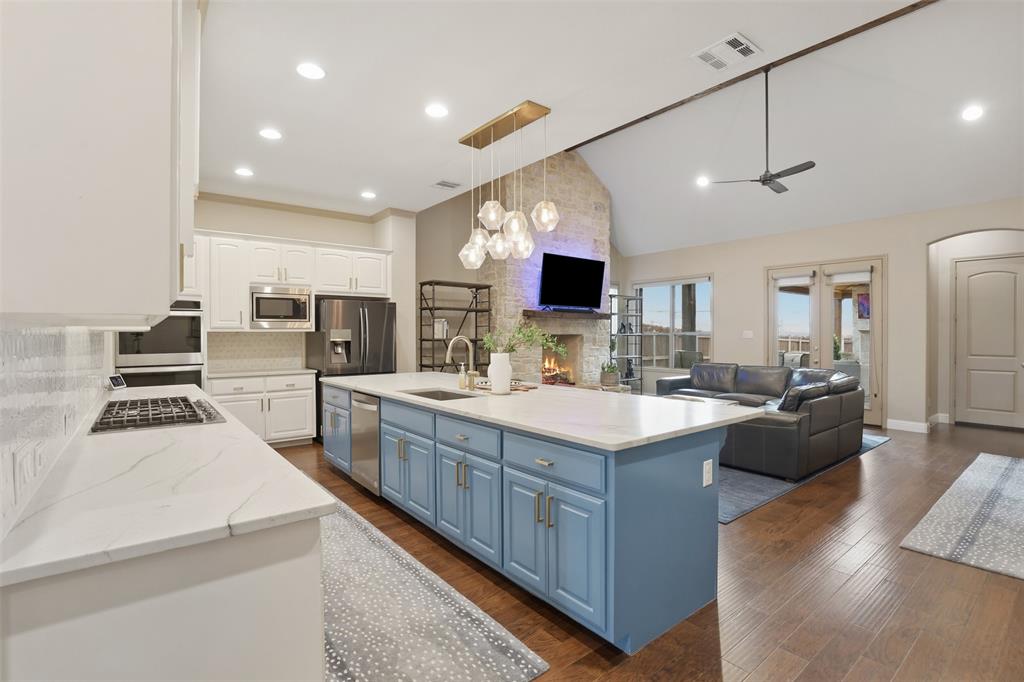 527 Trail Rider Road Fort Worth, TX 76114 - Photo 17 of 40