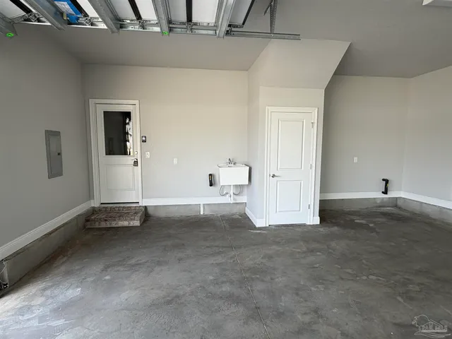 a view of a room with an empty space