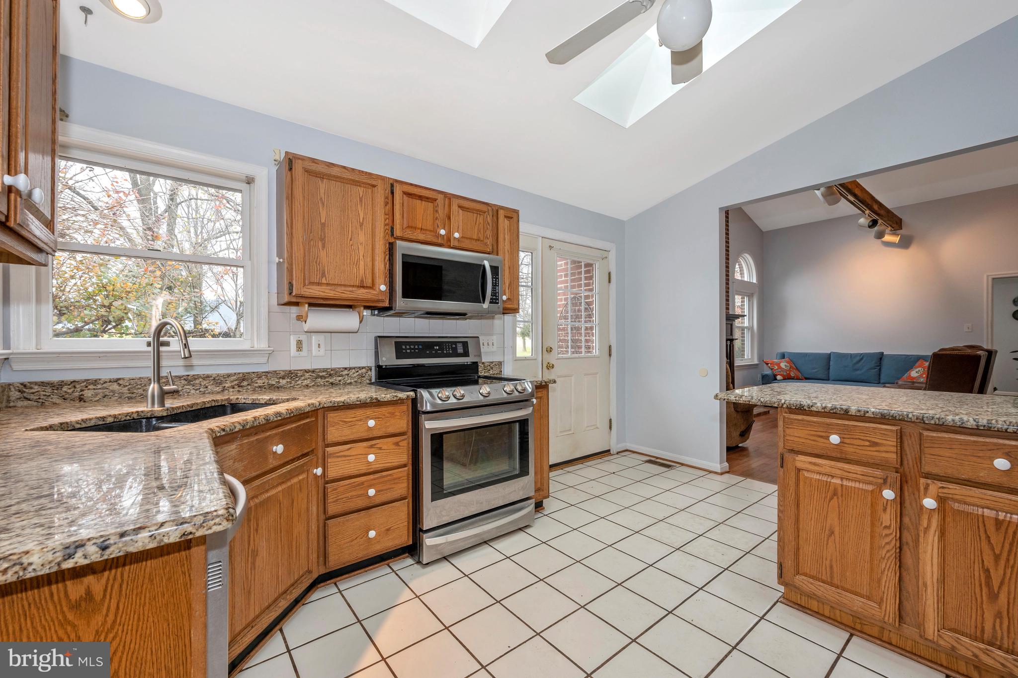 6250 Picnic Woods Road Jefferson, MD 21755 - Photo 16 of 76 Kitchen