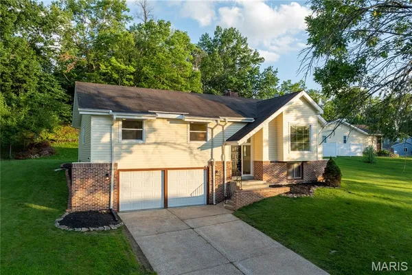 $294,900 | 6938 Jamestown Way Drive, Florissant, MO 63033