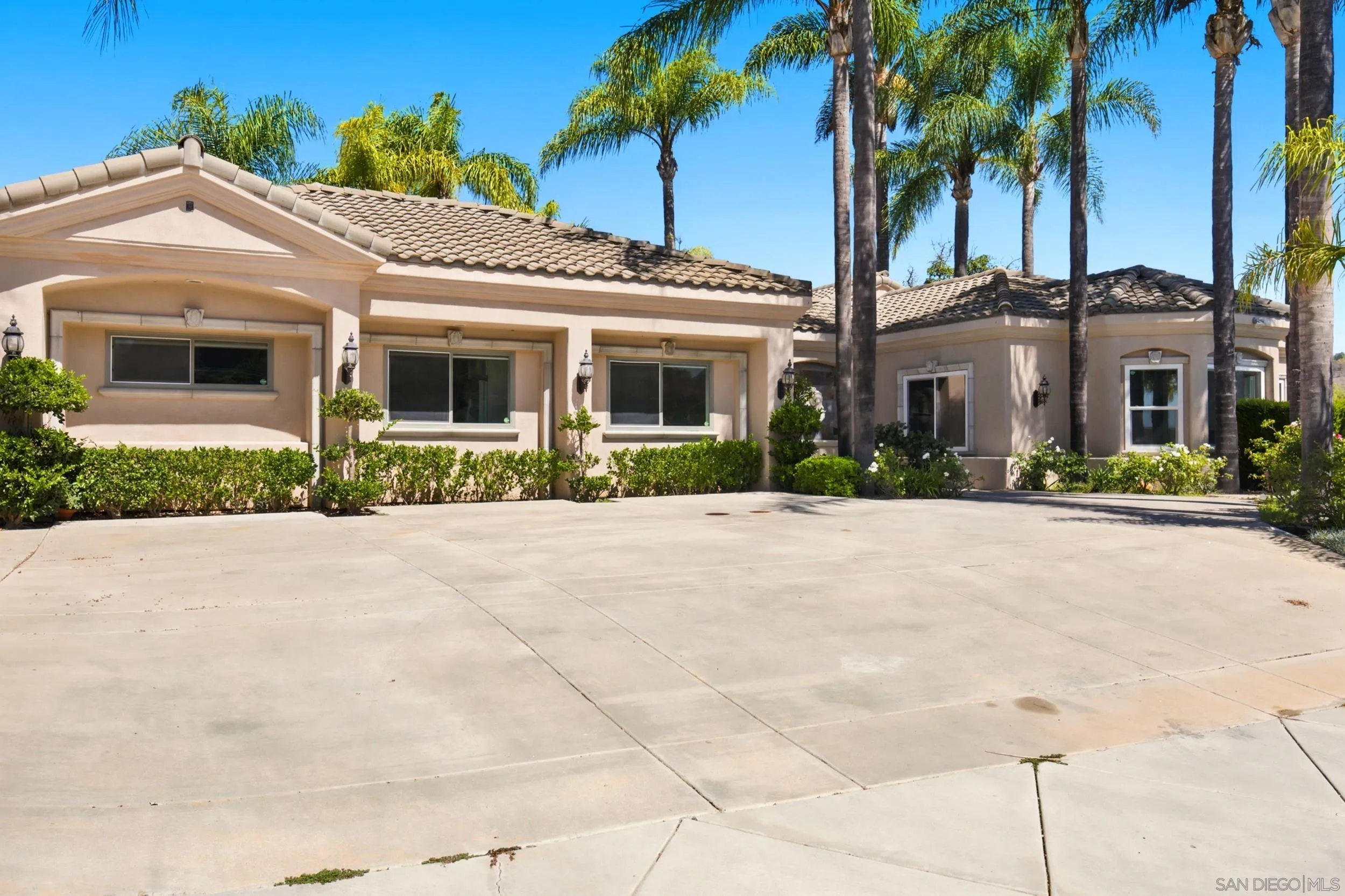 28560 Vía Santa Rosa Temecula, CA 92590 - Photo 47 of 69 Gallery Image 47