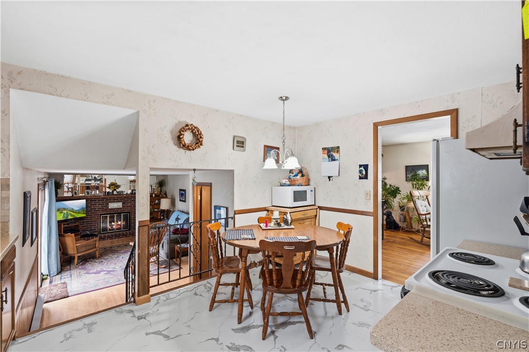 112 Merriwether Drive Camillus, NY 13219 - Photo 15 of 50